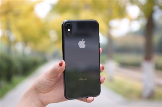 挽救老iPhone的苹果强力优化Face ID：iPhone X更方便