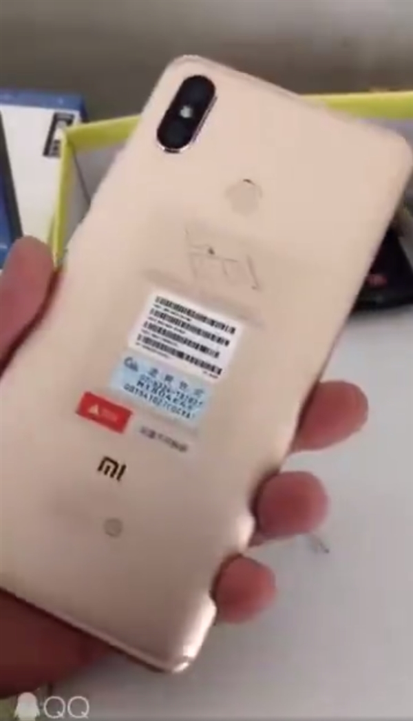 小米Max 3真机流出：6.9寸屏+5500mAh电池