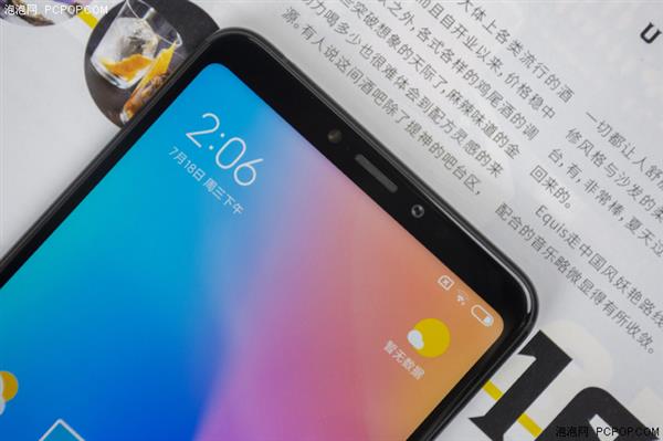 小米Max 3上手：6.9寸屏单手可握 5500mAh续航超长
