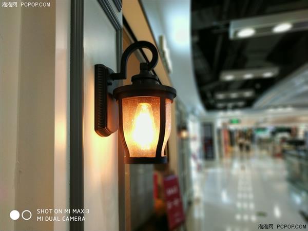小米Max 3上手：6.9寸屏单手可握 5500mAh续航超长