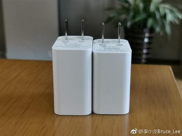 华为Mate 20 Pro 40W快充头兼容性逆天：老手机也能用