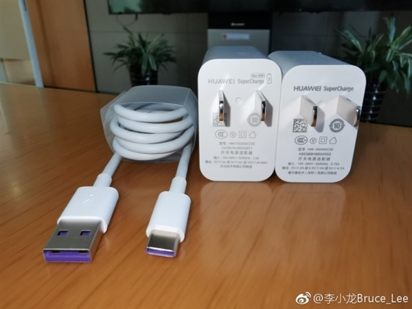 华为Mate 20 Pro 40W快充头兼容性逆天：老手机也能用