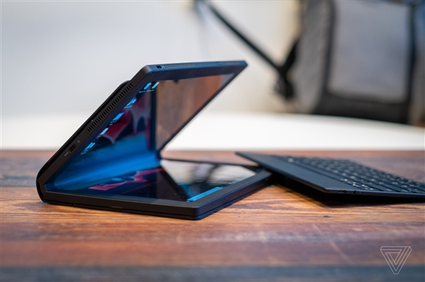 联想ThinkPad X1 Fold发布：可折叠屏、三种使用模式