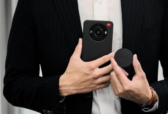 徕卡Leitz Phone 3智能手机发布：1英寸大底图像传感器