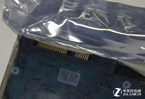 传输速度秒SSD！300元买2TB硬盘：实测太意外