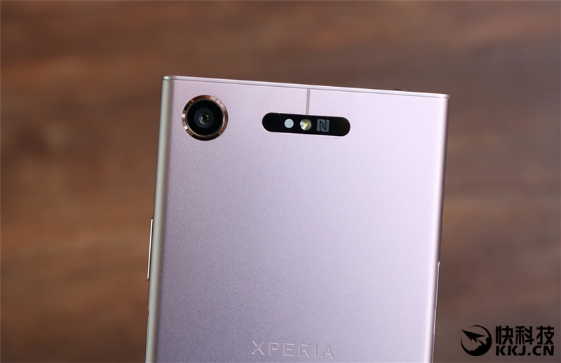 偏执的个性 索尼Xperia XZ1评测：无缝金属机身+独家极品摄像头