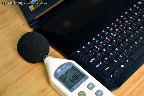 宏碁Triton 700游戏本噪音大？听后感人