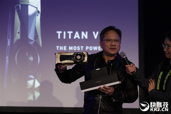 1.98万！NVIDIA TITAN V发布：12nm伏特、9倍Xp性能