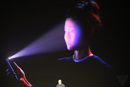 苹果谈iPhone X未来：人脸识别提升、全面屏更彻底