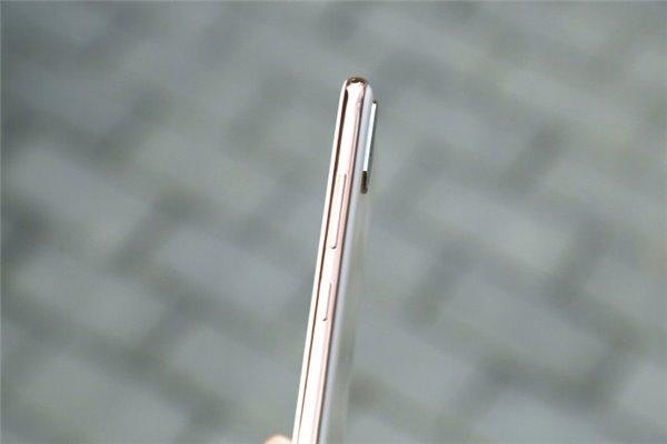 1599元：国产iPhone X真机图赏 看醉