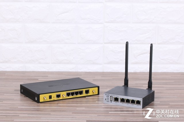 如果让两台4G路由器互撕 我们该看点啥