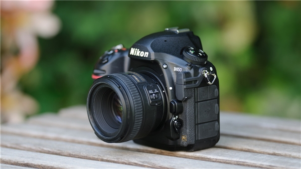 日本网友评年度相机：尼康D850摘得魁首