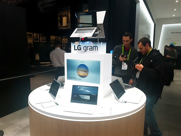 LG gram轻薄笔记本全新首发：965克能跑一整天！