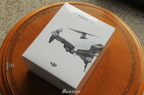 便携可折叠 性能强悍 大疆Mavic Air无人机开箱