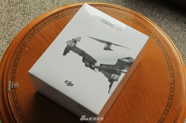 大疆Mavic Air无人机开箱：便携可折叠 性能强悍