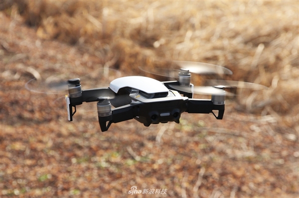 大疆Mavic Air无人机开箱：便携可折叠 性能强悍