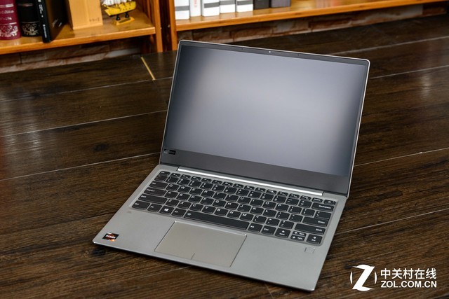 首发锐龙5 APU 联想ideapad 720S轻薄本评测 