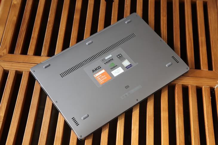 小米笔记本Air 8代酷睿i7增强版评测：性能大涨、散热强悍