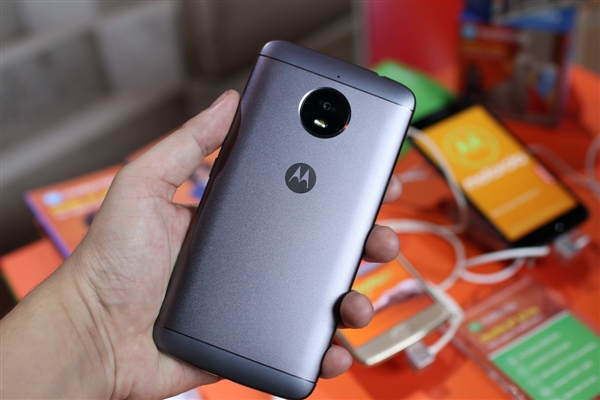 Moto E5/E5 Plus齐亮相：配4000mAh电池