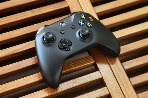 3999元值不值？微软Xbox One X游戏机体验