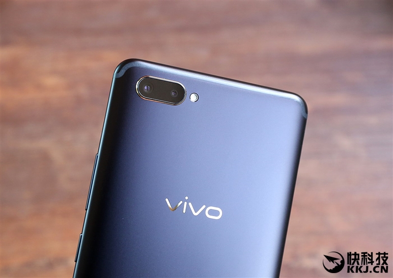 3598元！vivo X20 Plus屏幕指纹版评测：颠覆性交互