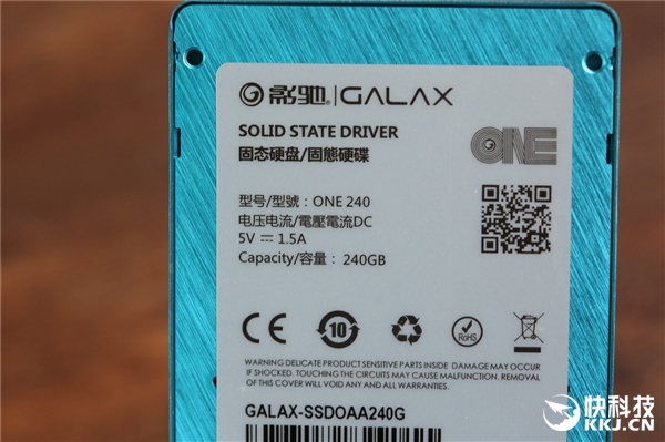 东芝闪存！影驰ONE 240G SSD开箱图赏：斜拉丝金属外壳