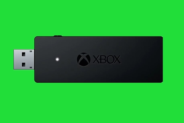 微软上线全新Xbox无线适配器：可同时支持8个手柄