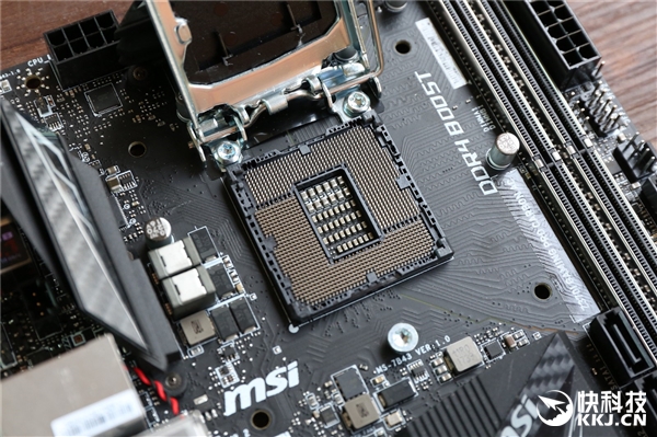 最强ITX游戏主板！微星Z370I GAMING PRO CARBON AC开箱图赏