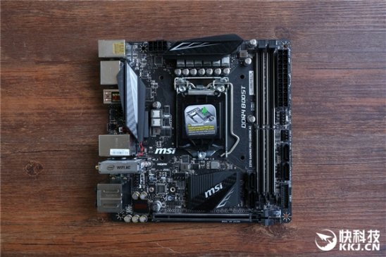 微星Z370I GAMING PRO CARBON AC开箱图赏