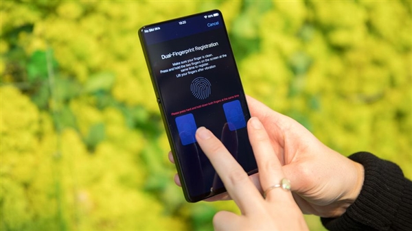 vivo APEX高清真机图赏：三大特色必然与众不同
