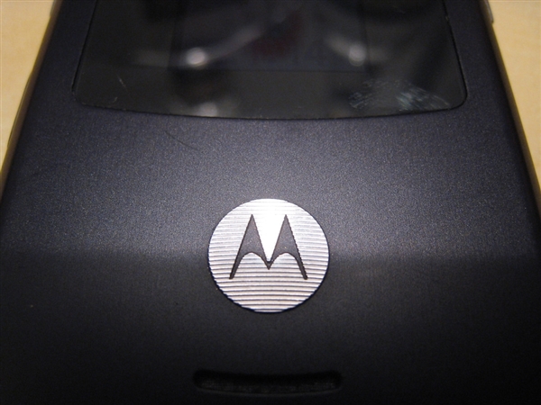 Moto E5 Plus全面屏手机曝光：主打自拍