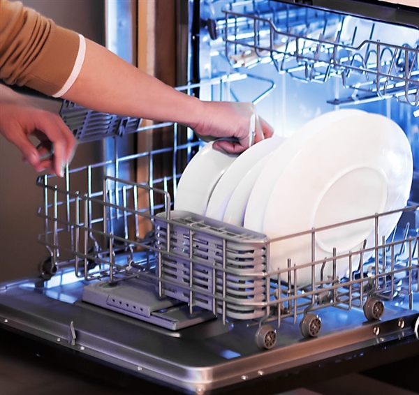 1999元！云米互联网洗碗机8套嵌入式发布：除菌率99.99%