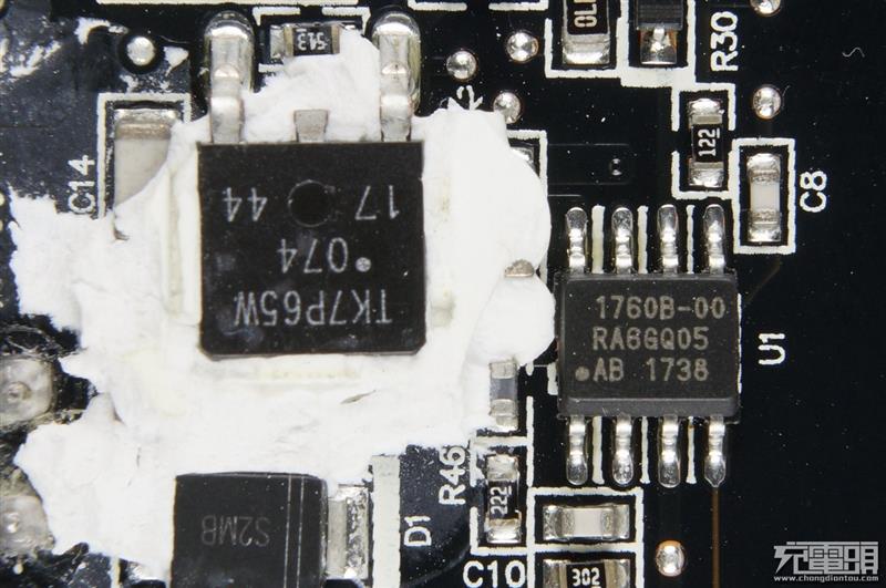 小米USB充电器60W快充版拆解：实用性大增
