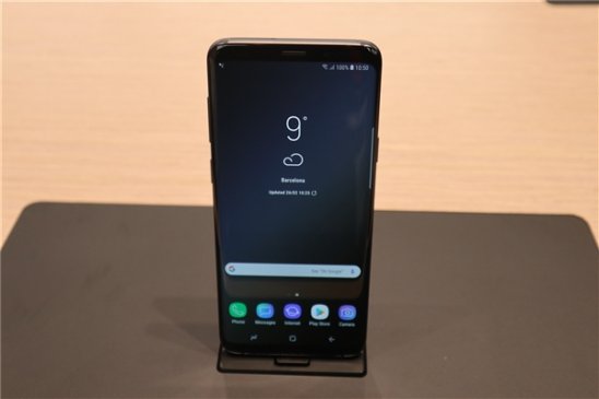 三星S8升安卓8.0后原生支持应用双开：老外用上瘾