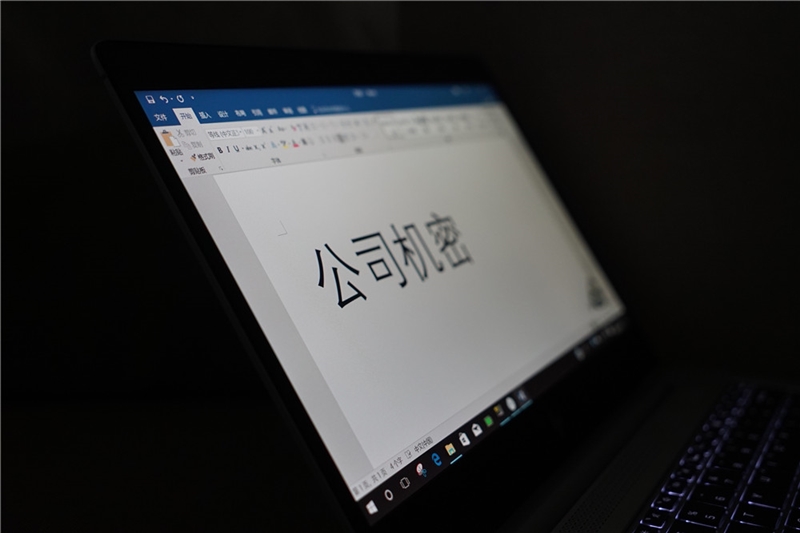 一键防窥！惠普EliteBook 830 G5笔记本评测：无可挑剔的商务笔记本