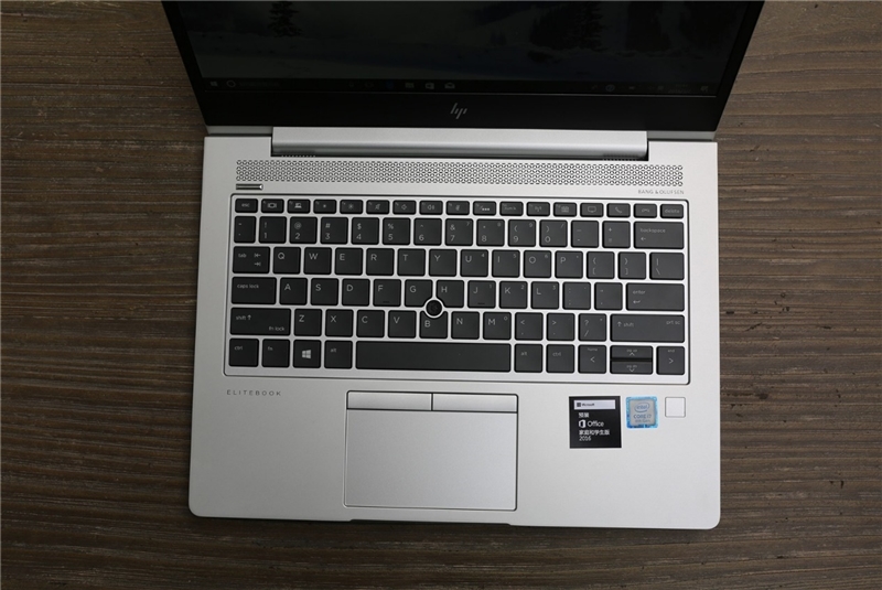 一键防窥！惠普EliteBook 830 G5笔记本评测：无可挑剔的商务笔记本