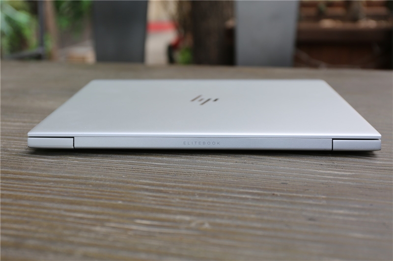 一键防窥！惠普EliteBook 830 G5笔记本评测：无可挑剔的商务笔记本
