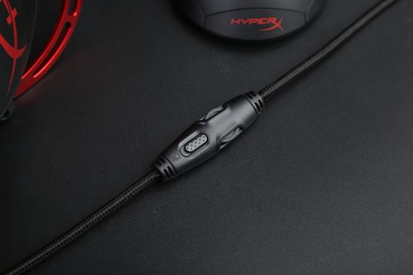 对电竞秉持特有的纯粹 HyperX CLOUD Alpha上手