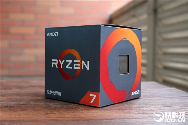 8核4.3GHz！AMD Ryzen 7 2700X开箱图赏