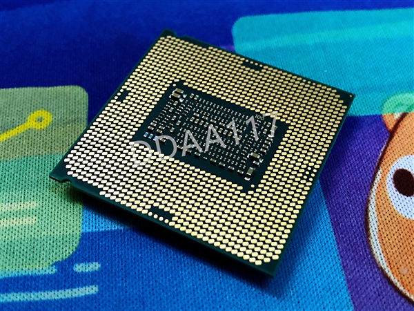 Intel处理器40周年纪念版i7-8086K曝光跑分：加速5.1GHz