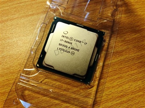 Intel处理器40周年纪念版i7-8086K曝光跑分