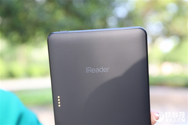 掌阅iReader T6开箱图赏：6英寸纯平/20级冷暖灯