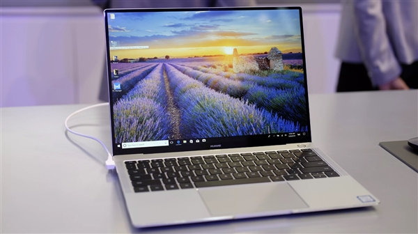 7988元起！<a href='https://www.huawei.com/cn/?ic_medium=direct&ic_source=surlen' target='_blank'><u>华为</u></a>MateBook X Pro首销