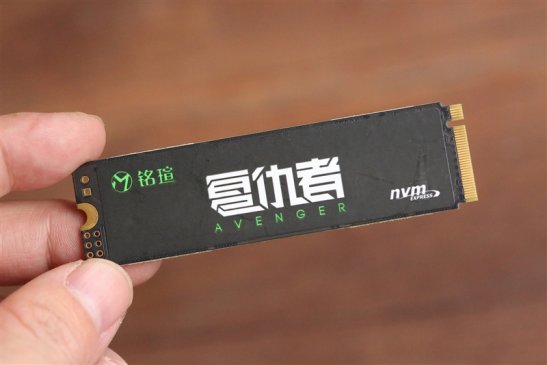 低价不低质的NVMe SSD 铭瑄复仇者NM5 240GB评测