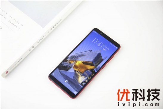 次旗舰全面屏vivo Y75s 玩转AI，给你意想不到的上手体验