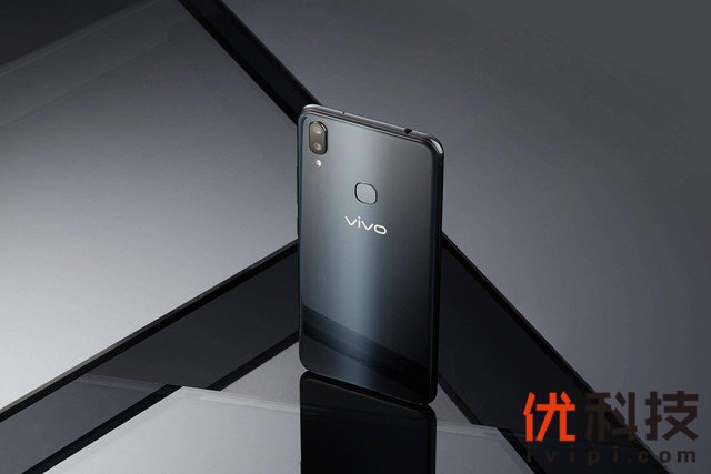 vivo X21i拍照全面<a href='https://www.ivipi.com/pc/' target='_blank'><u>体验</u></a> AI全能型选手 