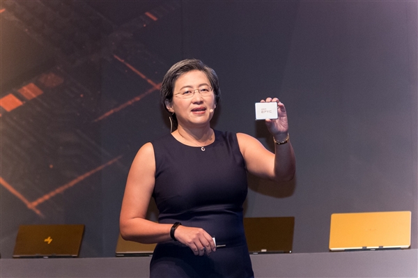 AMD服务器明年上7nm Zen 2：坐等Intel后年的10nm