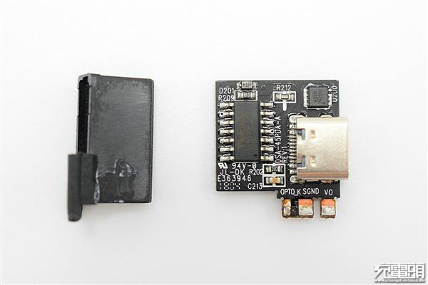 联想45W USB-C充电器拆解：用料十足