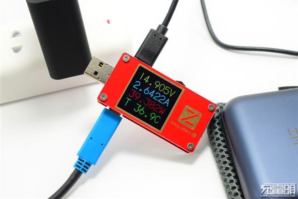 联想45W USB-C充电器拆解：用料十足