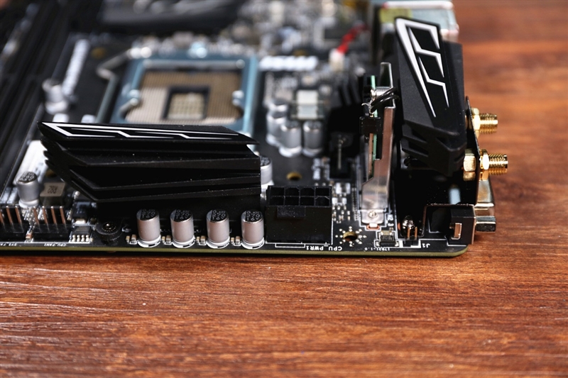 这就是你们想要的ITX小板！微星B360I GAMING PRO AC主板评测